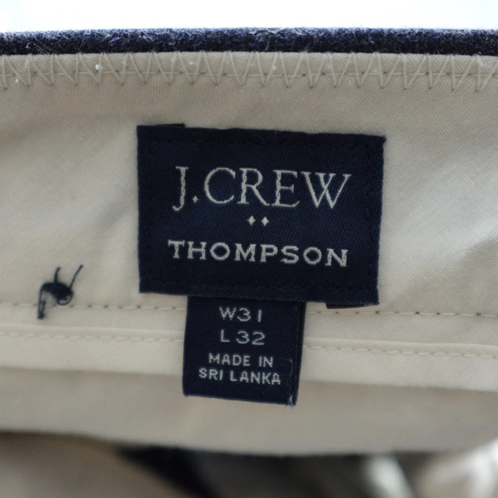 J.Crew Thompson Pants Mens 31x32 Navy Blue Tapered Fit 100% Cotton Chinos